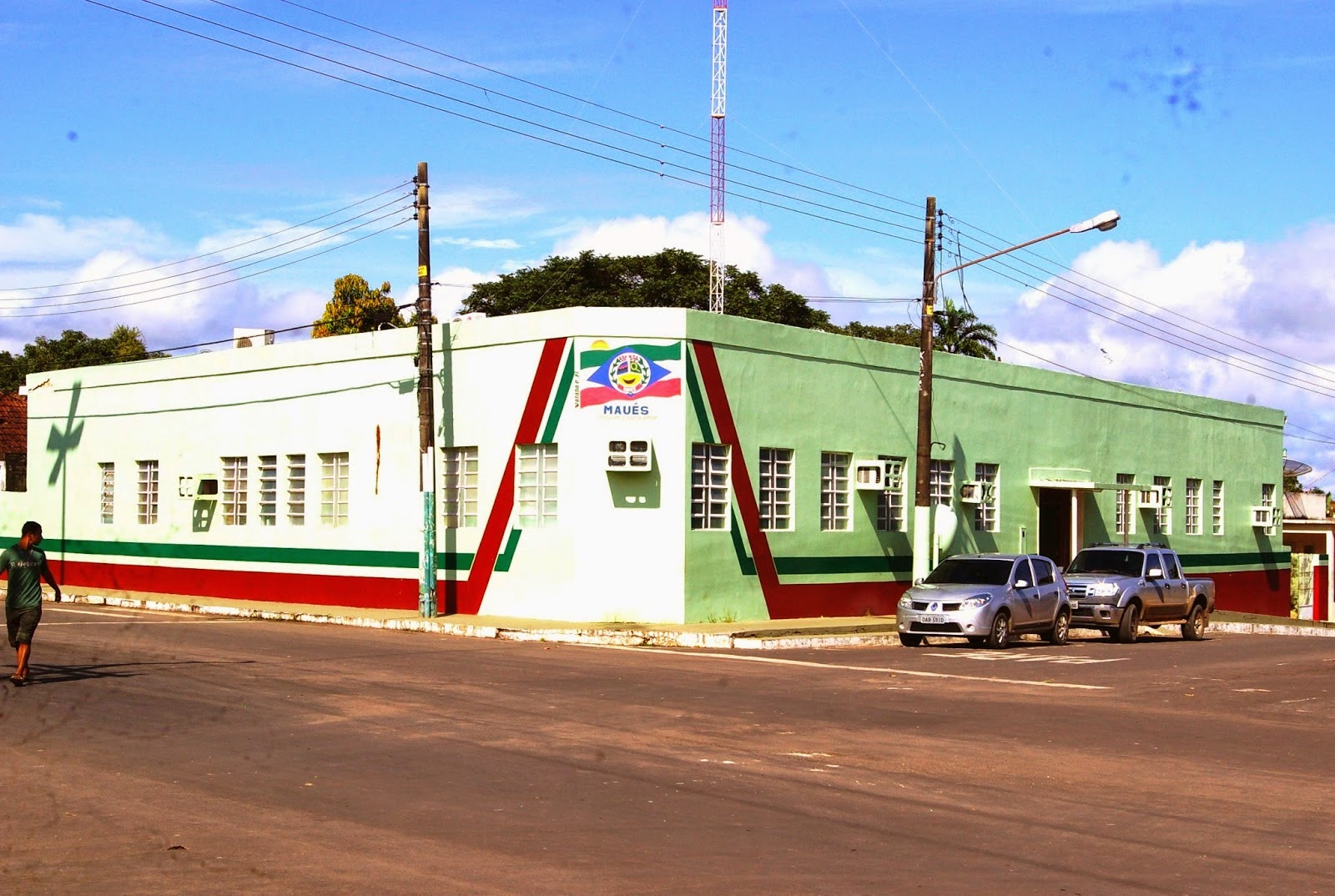 Prefeitura abre processo seletivo com mais de 300 vagas no Amazonas