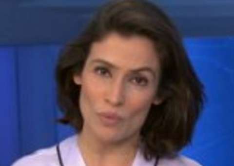  Roupa de Renata Vasconcellos no Jornal Nacional vira meme e jornalista se troca em seguida