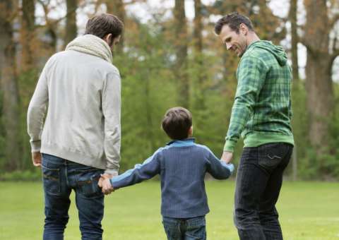 TJAM autoriza que certidão de nascimento tenha nome do pai biológico e de criação
