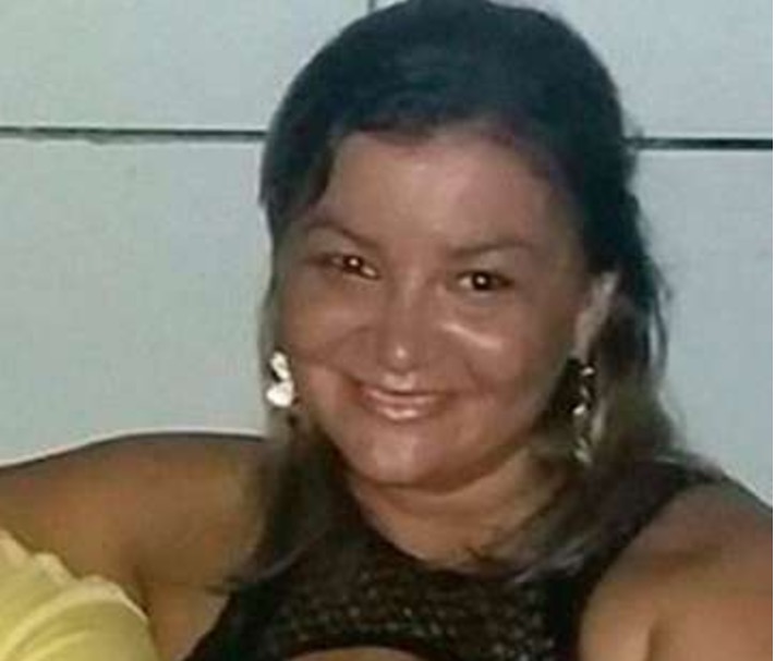 Professora que teve 90% do corpo queimado morre em Manaus