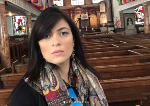 Cantora gospel, Fernanda Brum tem carro alvejado por criminosos no Rio