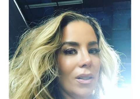 Danielle Winits aparece com rosto deformado e choca fãs