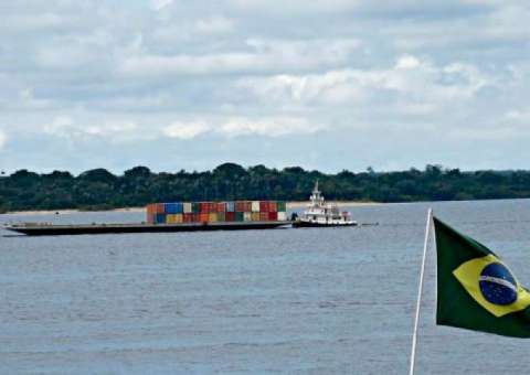 Rio Negro atinge cota de emergência e indica grande cheia no Amazonas 