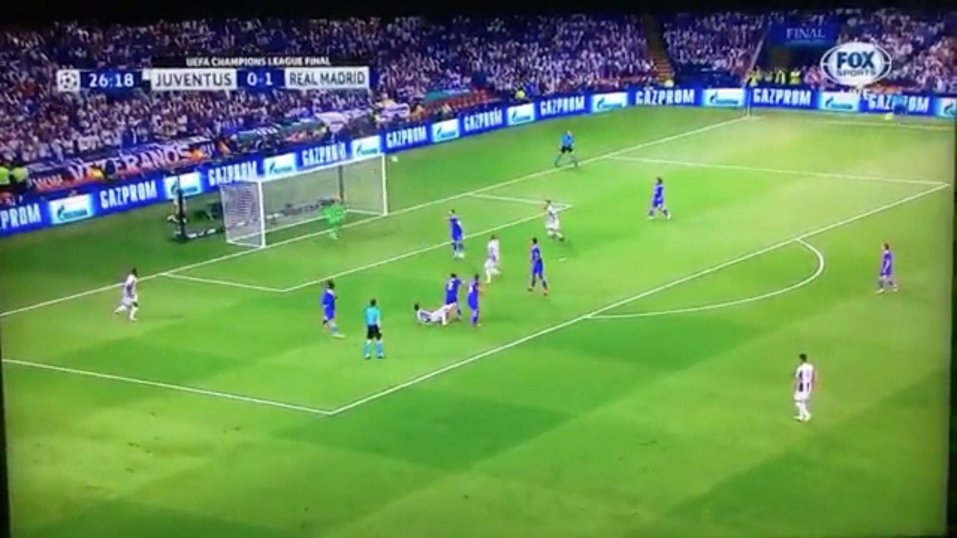 Internautas 'surtam' com golaço na final da Champions; assista