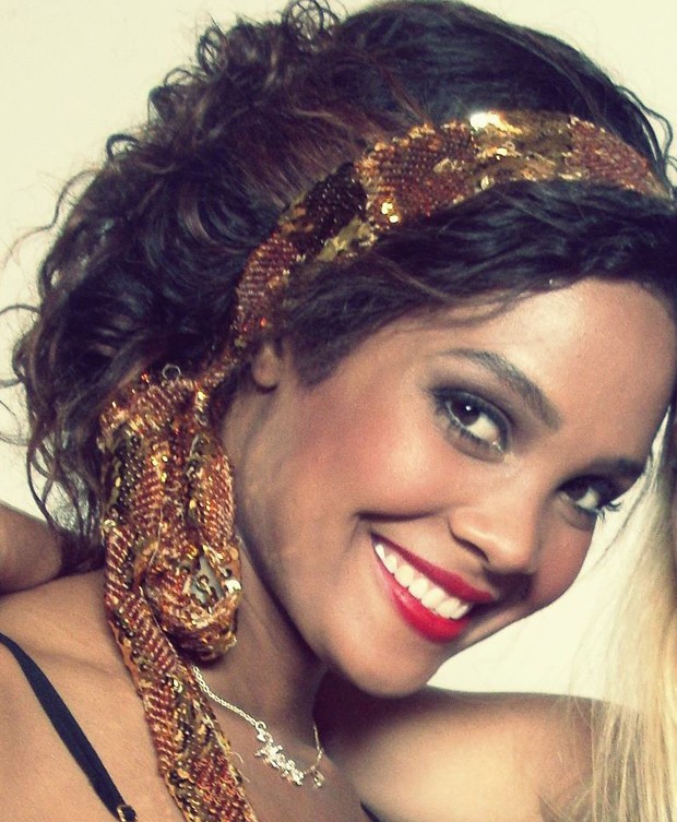 Miss morre ao cair de prédio após tentar fazer selfie