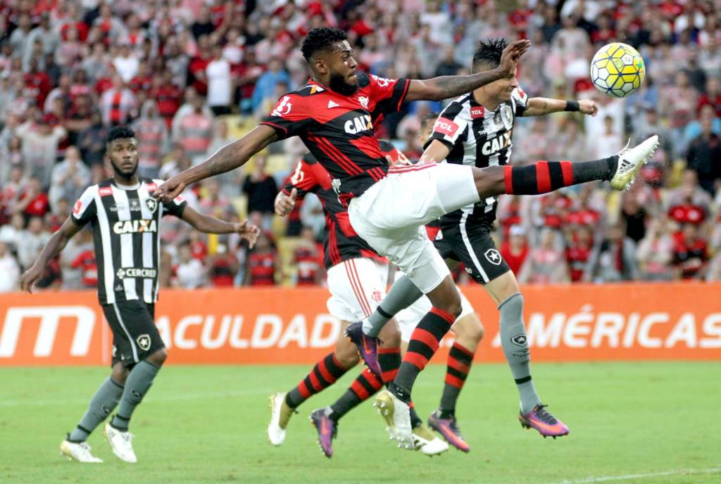 Clássico entre Flamengo e Botafogo agita Volta Redonda esta manhã
