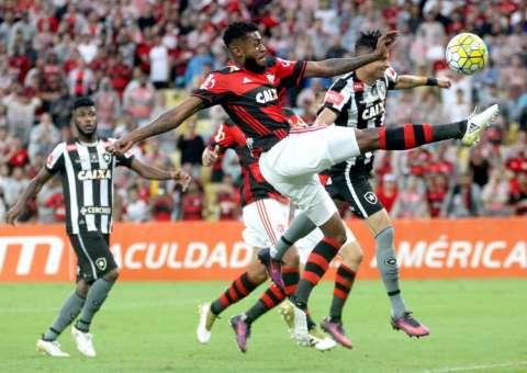 Clássico entre Flamengo e Botafogo agita Volta Redonda esta manhã