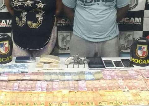 Casal é preso acusado de comercializar drogas na zona Sul de Manaus