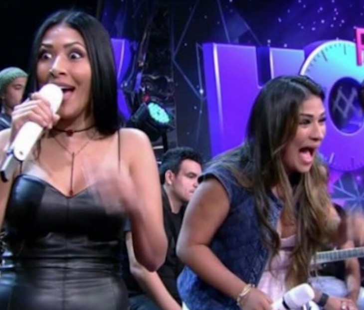   Simone, da dupla com Simaria, causa ao fazer pergunta ousada sobre sexo no 'Altas Horas'