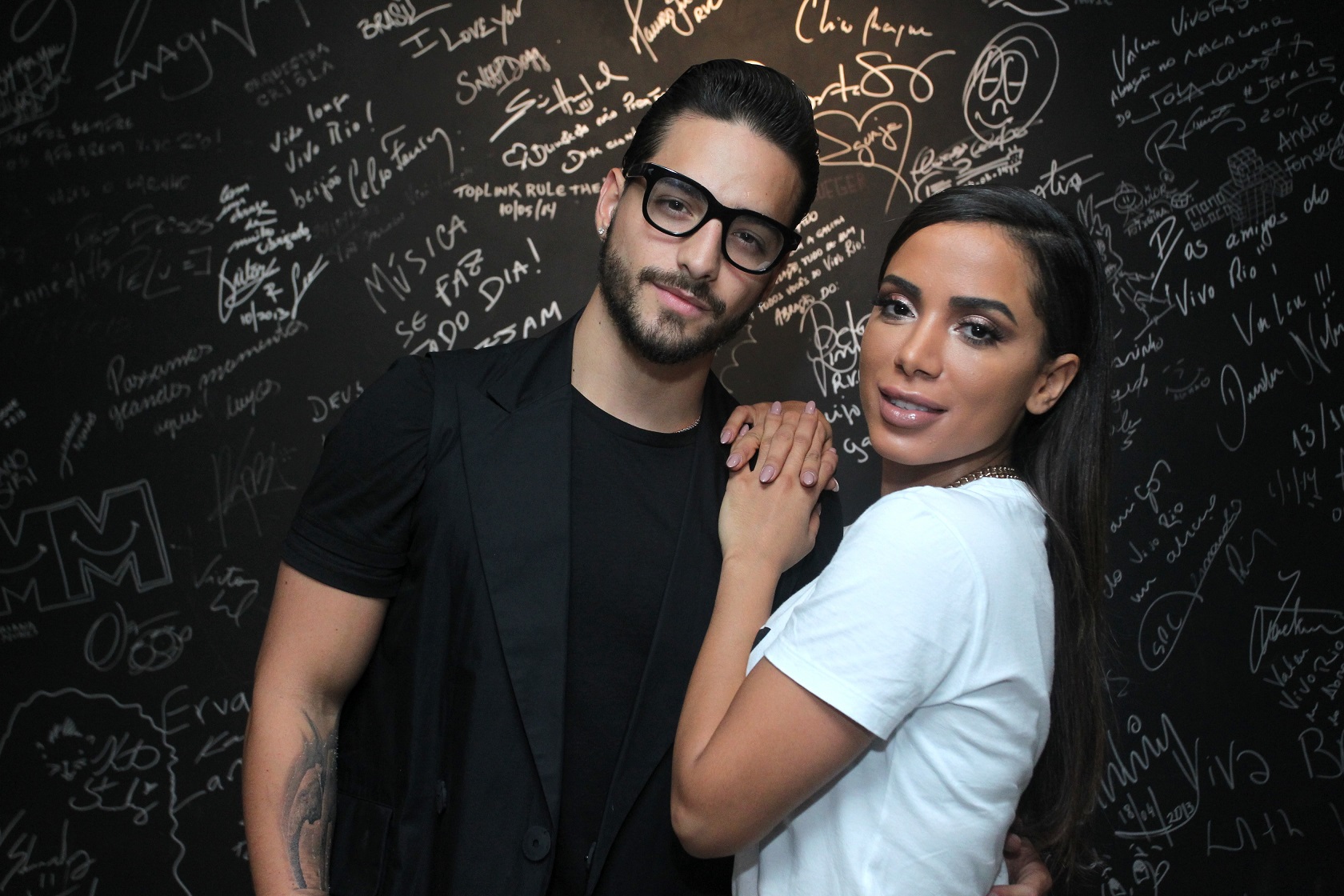 Anitta e Maluma deixam de se seguir nas redes sociais e cantora manda indireta pesada