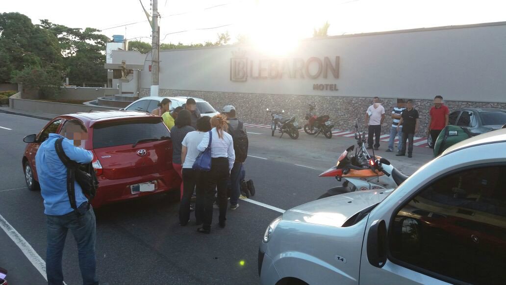 Acidente deixa uma vítima e causa trânsito caótico em Manaus