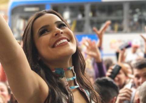  Se gabando de fama, Emilly solta pérola e internautas não perdoam 