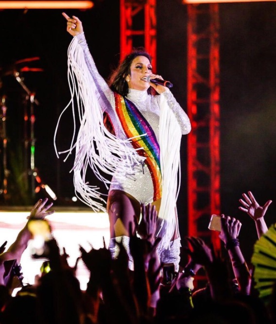  Ivete Sangalo causa em show ao soltar declaração danadinha sobre sexo oral