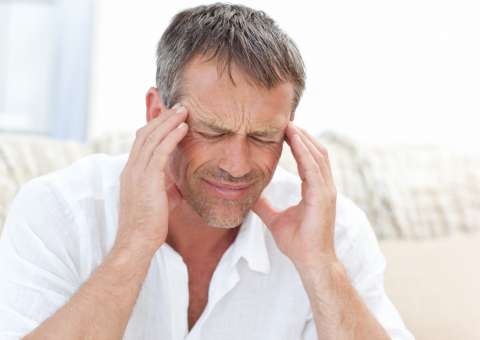 10 Sinais que indicam que está tendo derrame e saiba como prevenir 