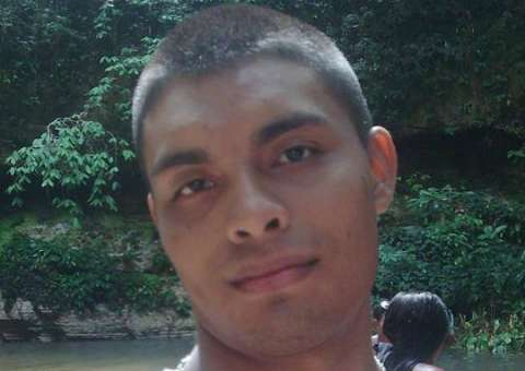 Universitário sai para ir à aula e desaparece em Manaus 