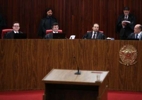 TSE rejeita mais uma questão preliminar; julgamento da chapa Dilma-Temer será retomado amanhã 