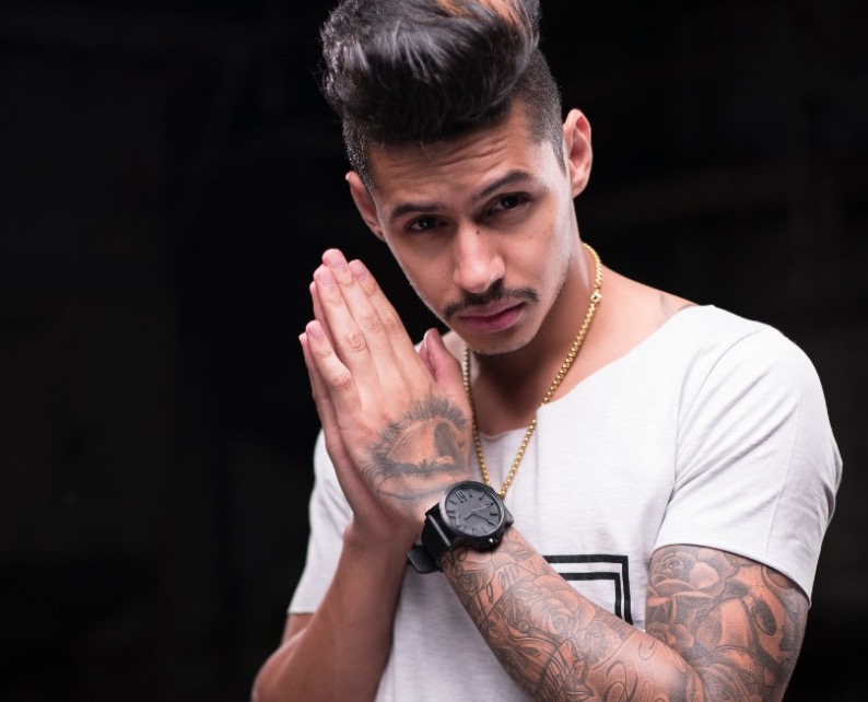 Rapper Hungria se apresenta em Manaus