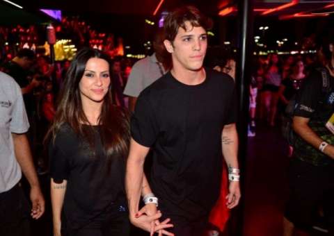 Separados há um ano, Rômulo Neto se declara para Cleo Pires em entrevista