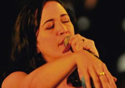 Felicidade Suzy volta a se apresentar em Manaus