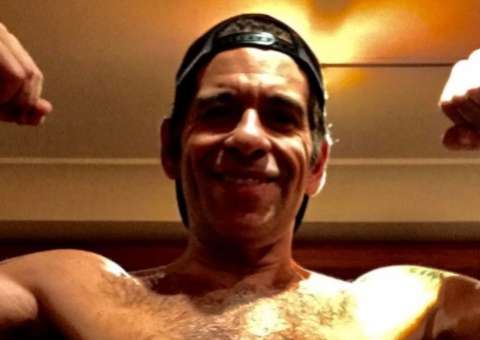 Viciado em musculação após perder 70 kg, Leandro Hassum impressiona ao mostrar treino pesado