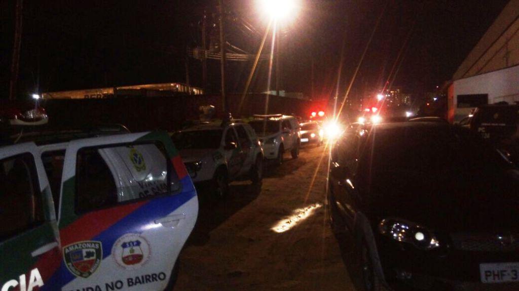 Polícia Federal e Civil trocam tiros no rio e três ficam feridos