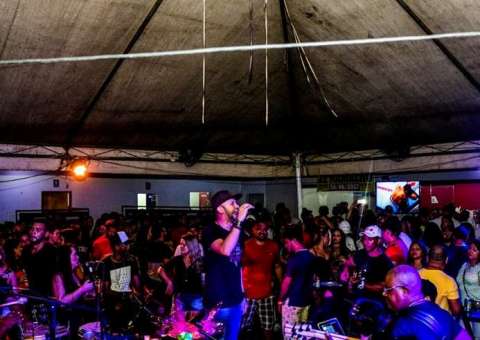  ‘Meia Noite Acaba’ realiza Noite dos Solteiros neste sábado