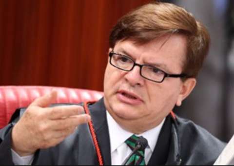 Relator vota pela cassação da chapa Dilma-Temer