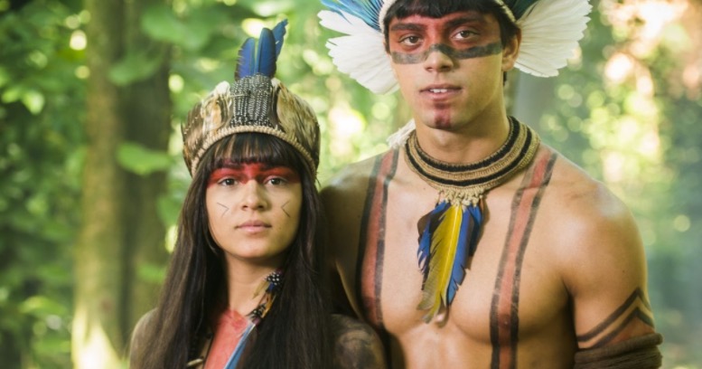 Atriz da Globo critica interpretação de colegas em novela 'Novo Mundo'