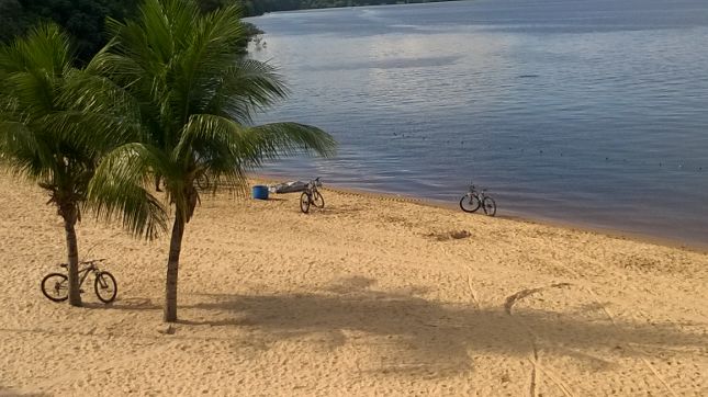 Corpo de homem é encontrado boiando na Ponta Negra