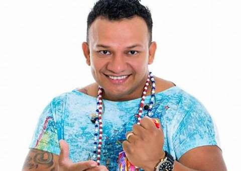 Corpo de cantor Júnior é exumado em Manaus