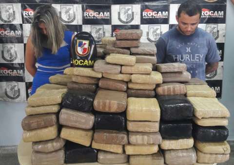 No dia dos namorados, casal é preso com 200kg de drogas em shopping de Manaus