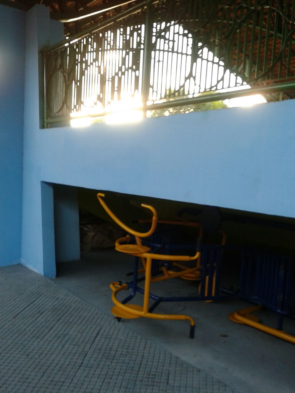 No Parque do Idoso do Vieiralves, academia está com equipamentos quebrados 