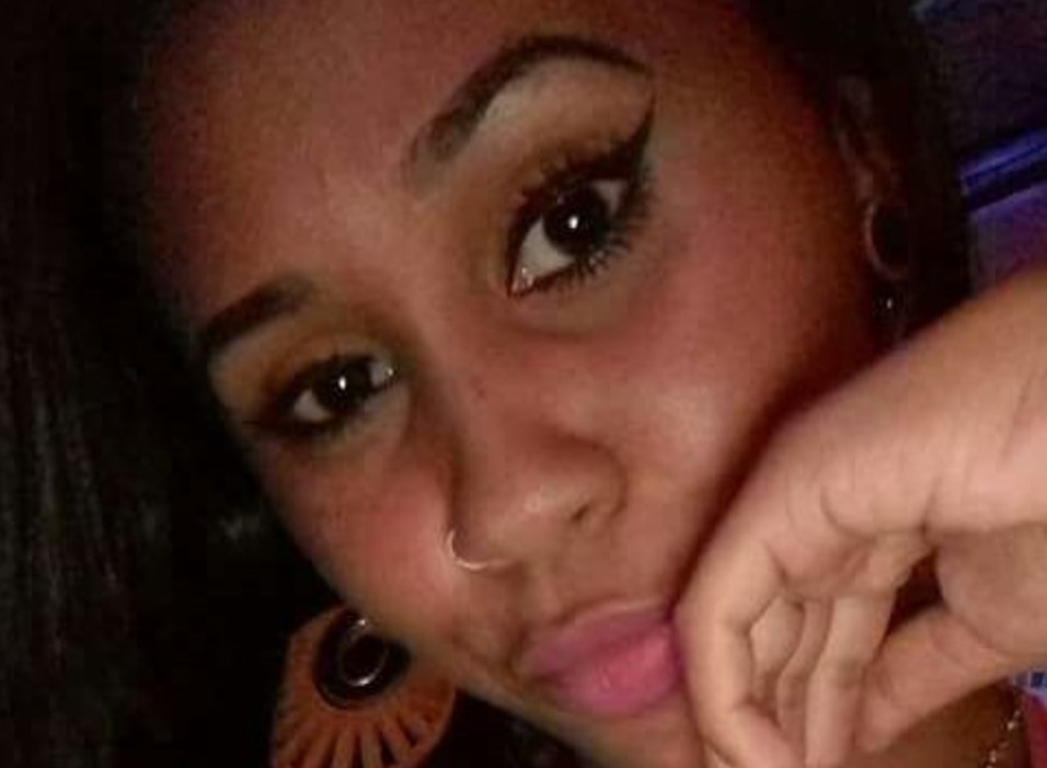 Jovem sai para ir a choperia e é encontrada estrangulada em praia de Manaus