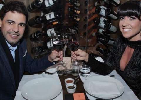 Veja quanto custou anel que Zezé Di Camargo deu para Graciele Lacerda