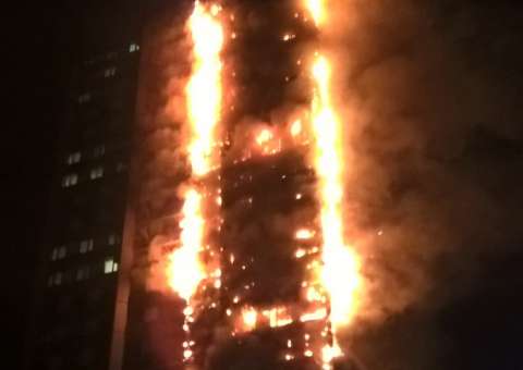 Prédio de 24 andares com 200 pessoas pega fogo em Londres