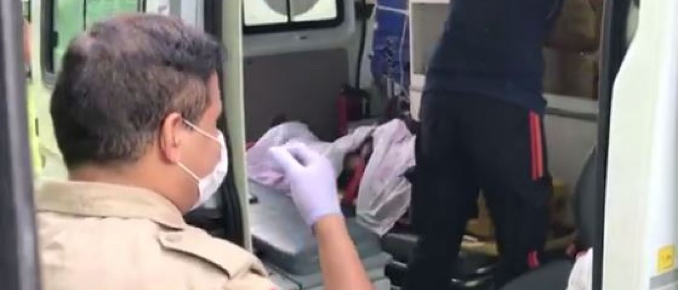 Homem é encontrado com olhos perfurados e dedos decepados em matagal