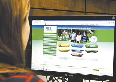 Alunos tem até amanhã para renovar contratos do Fies