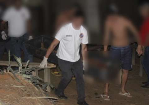 Grupo misterioso invade casa e executa homem na frente da esposa em Manaus