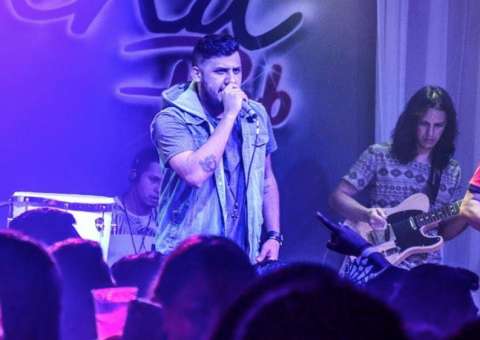 Nova geração do sertanejo marca presença no ‘Moose Lounge’