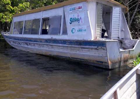 No Amazonas, lancha da Secretaria de Saúde é roubada e saqueada 