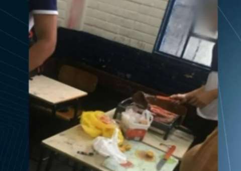 Alunos fazem churrasco em sala de aula e se dão mal 