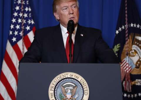 'Estou cancelando o acordo do governo Obama com Cuba', anuncia Trump 