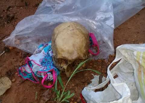 Cabeças humanas são furtadas de cemitério para ritual de magia negra no Amazonas