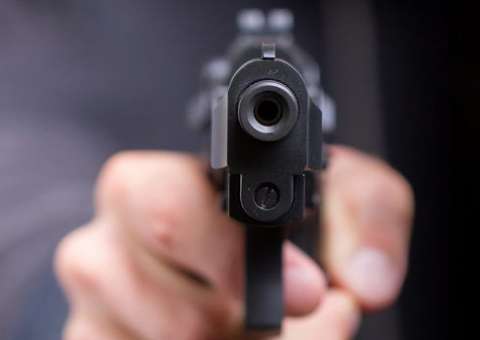 Suposto pistoleiro é preso minutos antes de executar desafeto em Manaus