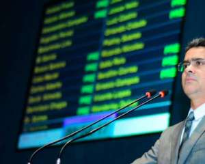 Governo de deputados  leva Amazonas ao colapso econômico. E eles só pensam em eleição