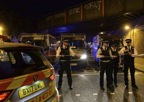 'Vou matar muçulmanos', gritou homem após atropelar fiéis em Londres 