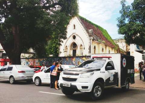 Grávida de 8 meses é encontrada morta em prédio da Santa Casa em Manaus