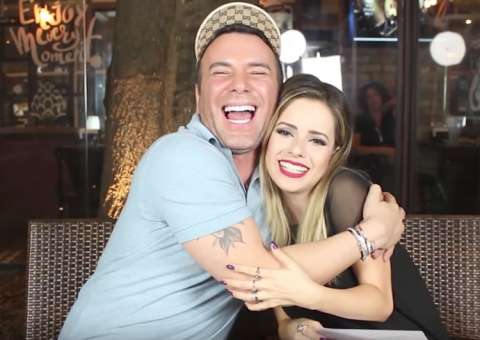 Sandy relembra ex-namorados e fala sobre traição