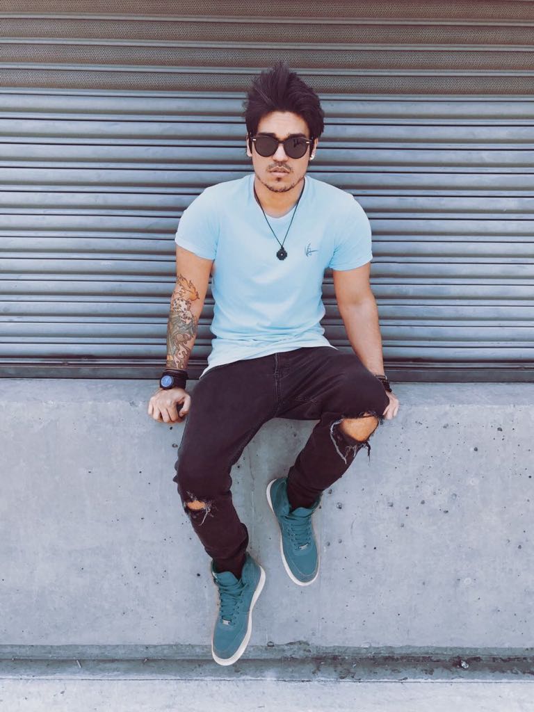 Espetáculo Manual de Sobrevivência do Jovem Contemporâneo faz estreia em Manaus