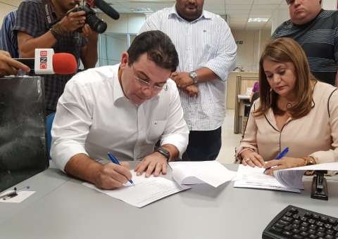 No TRE-AM, Wilker Barreto registra candidatura e apresenta plano de governo com atenção ao interior